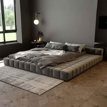 Luxury Italian Leather Upholstered King Size Bedroom Furniture