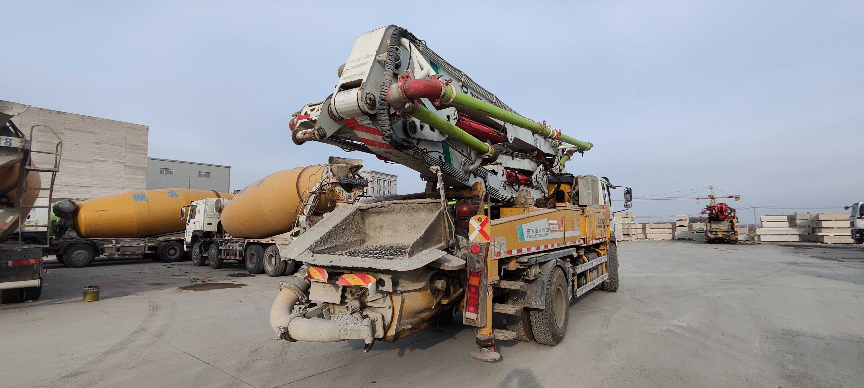 used-50m-concrete-pump-truck used-50m-concrete-pump-truck