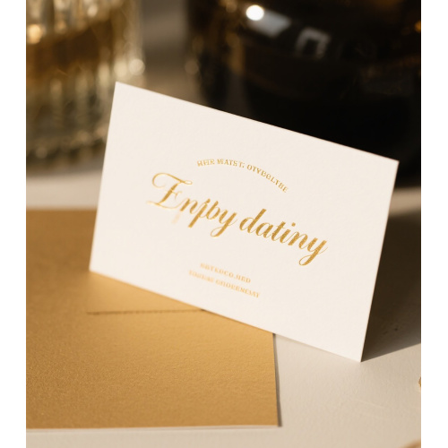 Tarjeta estampada de papel personalizable