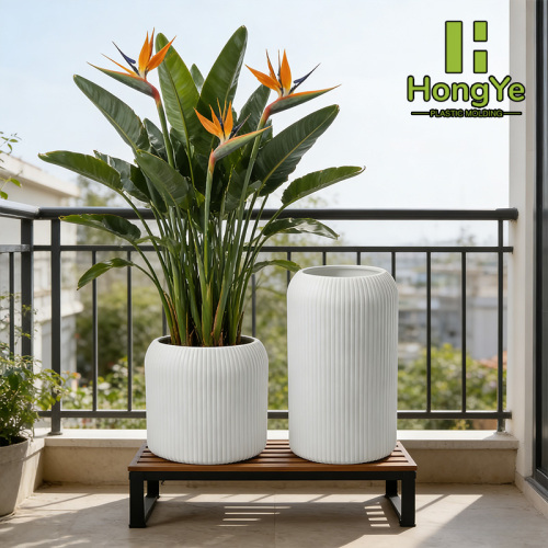 گلدان های دو طبقه با طرح های راه راه