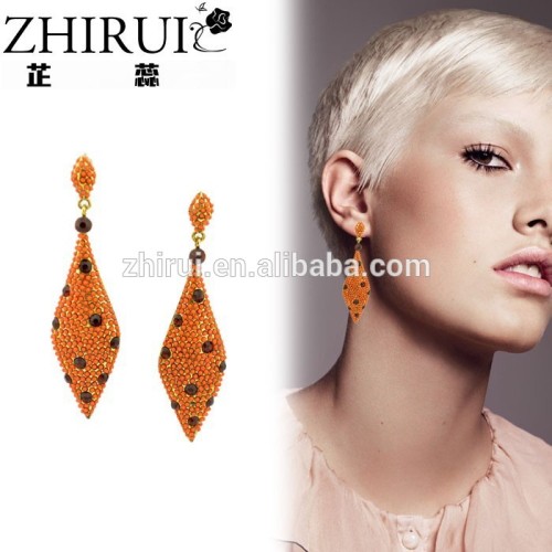 2015 latest model fashion design hanging cheap stud earrings