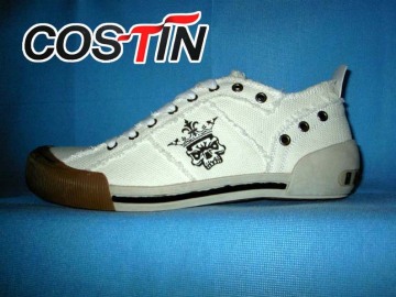 casual  shoes