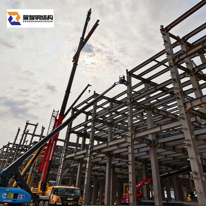 Багатоповерхова металева будівля для комерційного використання