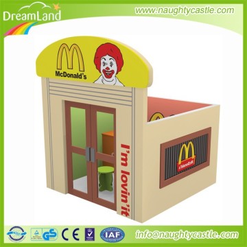 Guangzhou Mcdonals wooden doll house furniture / wooden toy doll house