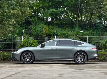 Yuanhang Y6: 1020KM Long Range 205Km/h High Speed Electric SUV