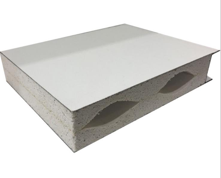 Magnesium oxysulfide steel sandwich panel