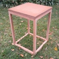 Leicht eleganter minimalistischer Beton -Beistelltisch