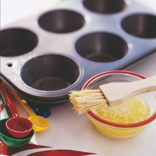 Easy Cakes Mold Release With Layers , Oil Type Release Agent