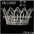 Completo alrededor de las coronas del rey para la venta