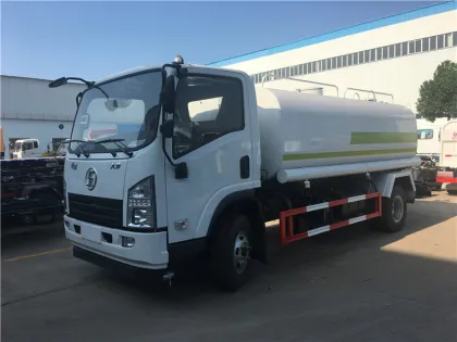 Shaanxi Xuande 5 tons of green spraying vehicle