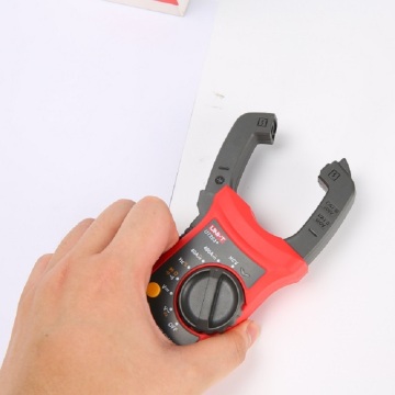 Digital Amperimetric Clamp Meter: UT200A, UT200B, UT201+, UT202, UT202A+, UT203+, UT204A, UT204+ - Professional Voltmeter and Ammeter