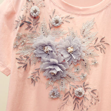 女性の綿のTシャツのファッション刺繍フラワー