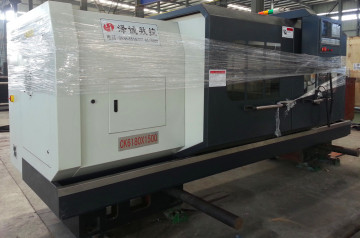 Heavy duty CNC precision lathe