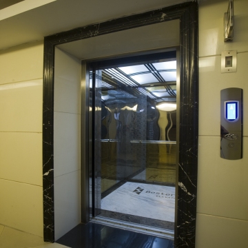 Safe Commercial Elevator For Shopping Mall Load 400-1600kg
