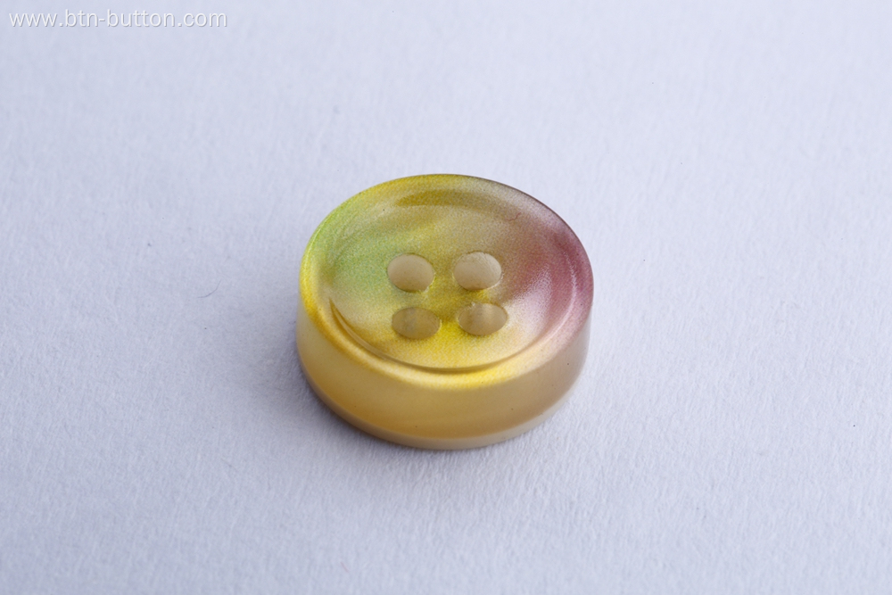 Rainbow color imitation shell button