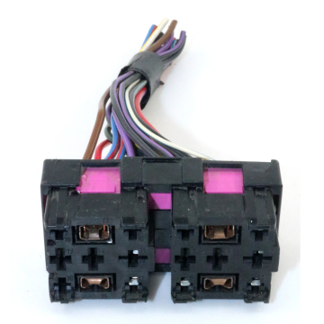 Skräddarsydd JS &amp; T Automotive High-Spodage Female 18 Pin Adapters för vattentäta solpanelanslutningar