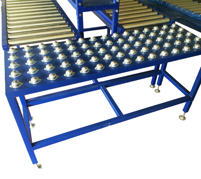 Roller Conveyor System with Ball Transfer