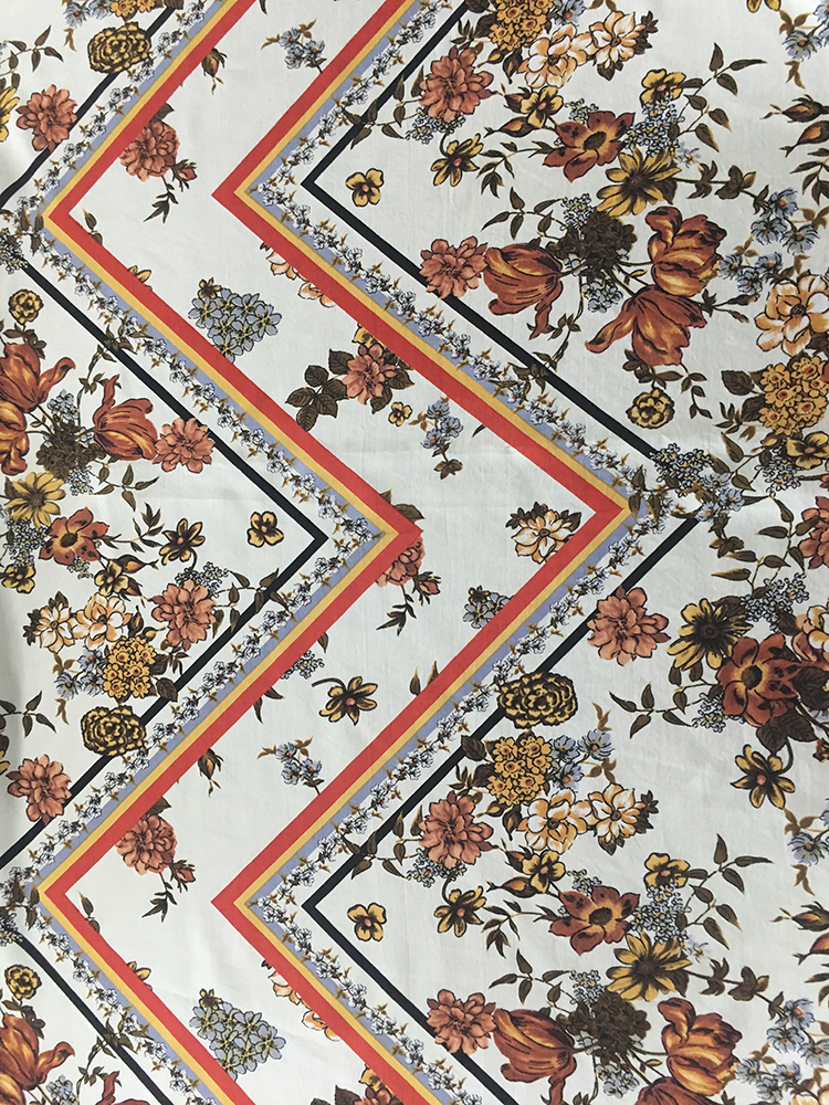 Tissu tissé d&#39;impression de fleur commune de Rayon Challis 30S