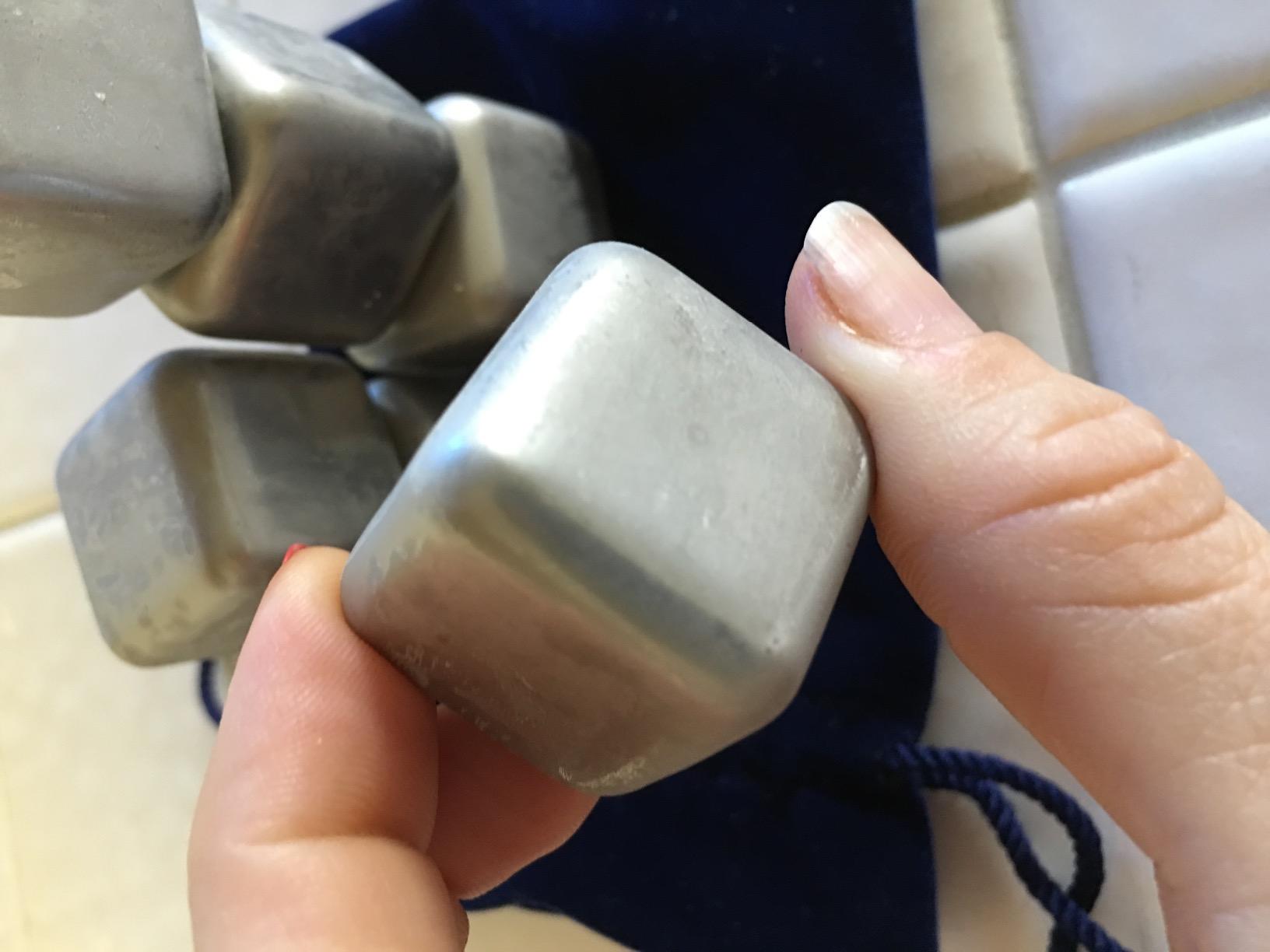 Reusable ice cubes
