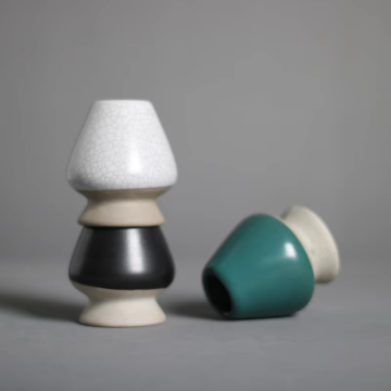 Porta colorata di Whisk Matcha Ceramic - Reshaper e Strai per strumenti di matcha di alta qualità