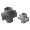 Raccord croisé en PVC DIN PN10