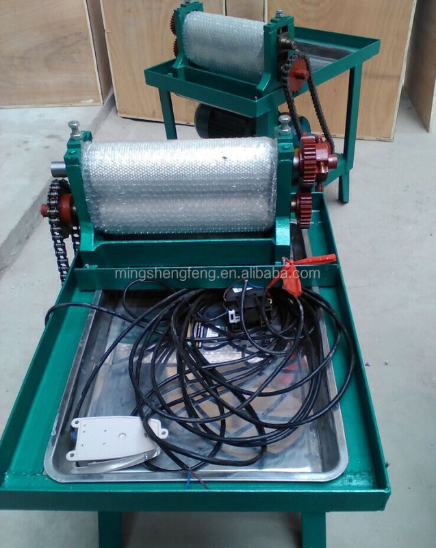 Chinese beeswax foundation machine, automatic beeswax foundation embossing machine