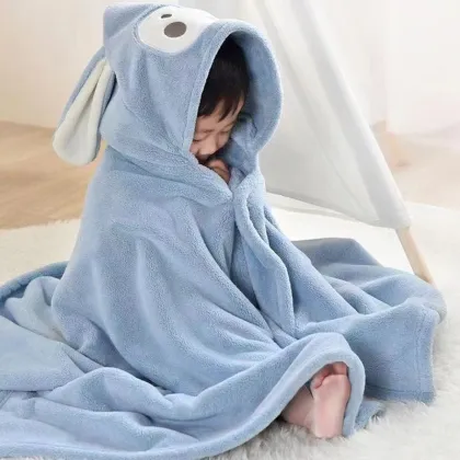 Soft Cotton Baby Bath Towel with Cartoon Designs: A Cozy Warm Blanket and Hooded Towel for Little Ones