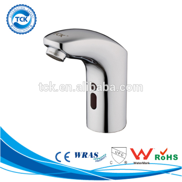 Chrome Plating Polished automatic shower faucet Free Touch for Family