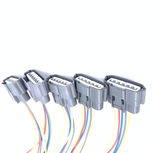 China Automobile Ignition Controller Harness Plug with Terminals Supplier
