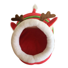 Christmas pet house with reindeer modeling