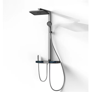 Graues digitales thermostatisches Duschset mit Niederschlag, Wasserfall und Waffensprays