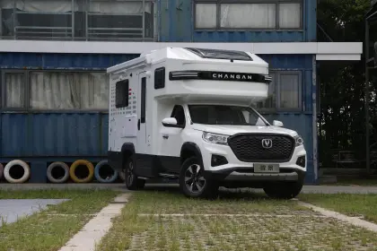 2023 ChangAn RV 2.4T 211HP 4x4 Gasoline Motor Home Camper Truck