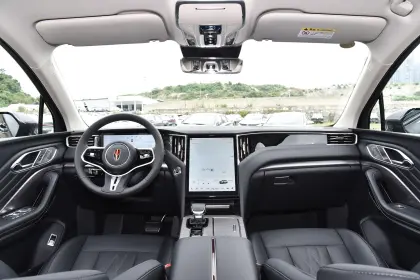 FAW Hongqi HS7 Hybrid SUV