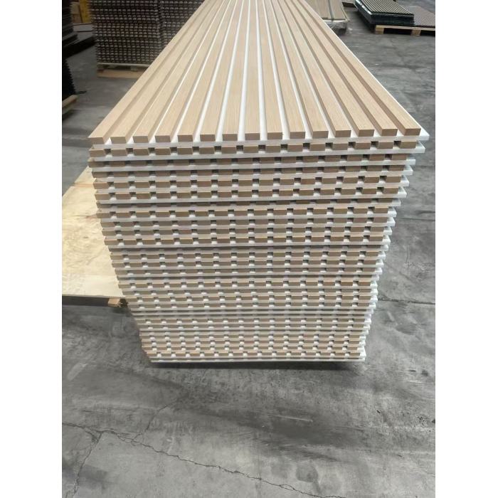 B1 แผงผนังกันเสียงทนไฟ Bespoke ODM โครงการ