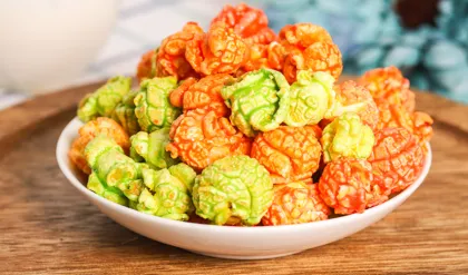 Popcorn maker popcorn business