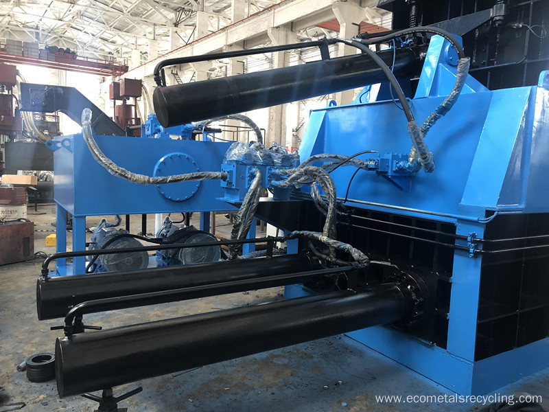 Push-out Scrap Iron Shavings Compactor Baling Machinery