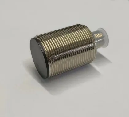 Smart Non-Contact Level Sensors: Price Comparison of Radar and Guided Wave Radar Technologies