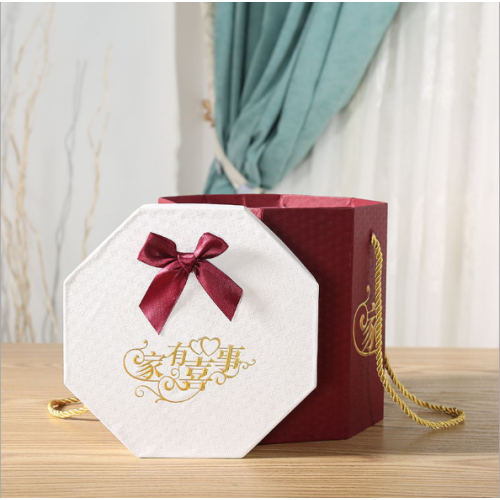 High End Octagon Gift Box with Twist Handle