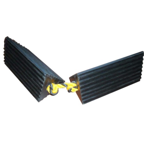 Double Rubber Wheel Chocks with Rope for Airplane