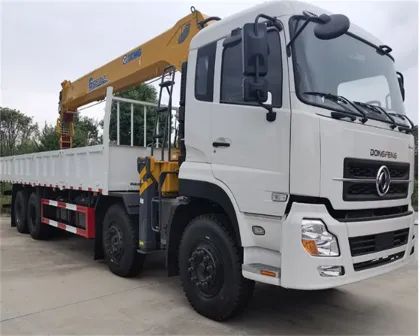 Dongfeng 8X4 Manual Truck Mounted 16Tons Crane