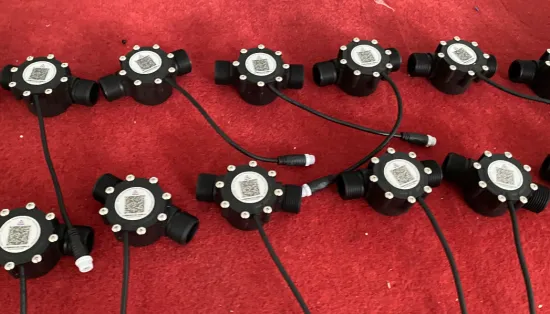 Small flow pulse turbine flowmeter