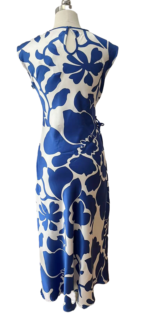 Hook & eye closure back and conceald zipper side seam