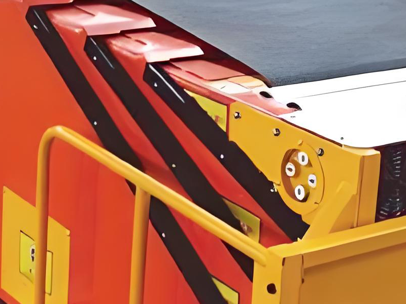 Adjustable belt telescopic machine