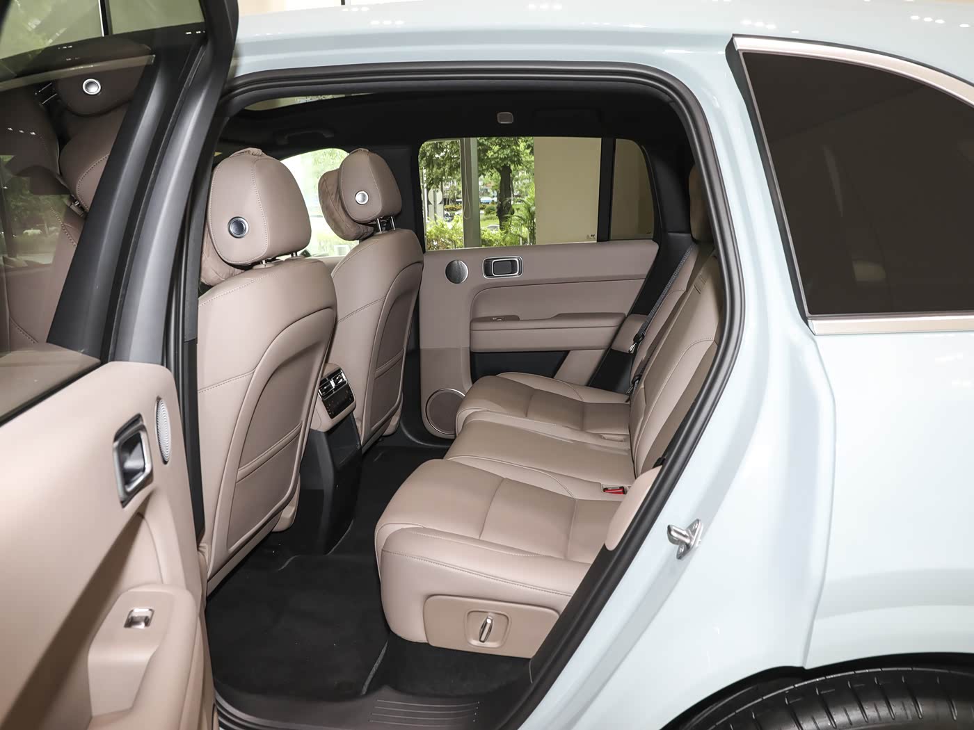 perfect travel solution for families