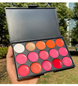 Personaliza el lápiz labial mate vegano Nude de la marca