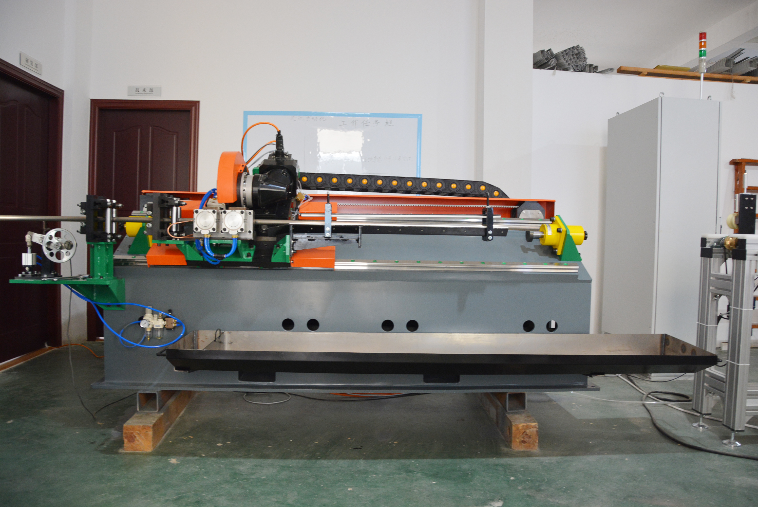 CNC cold cut flying saw CNC cold cut flying saw