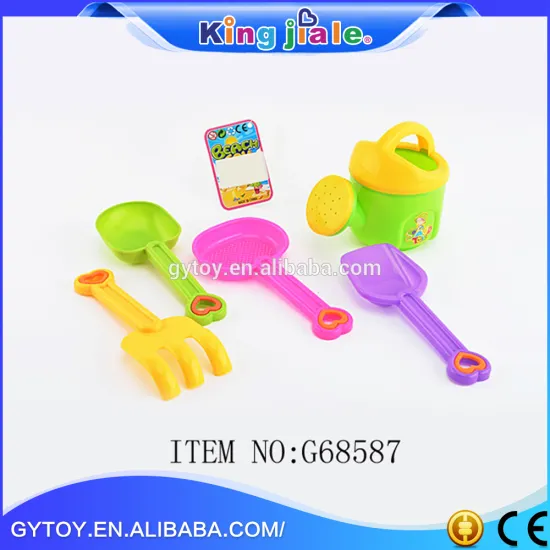 New design fashion low price color sand beach toy