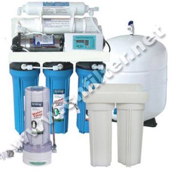 Underground water filter system