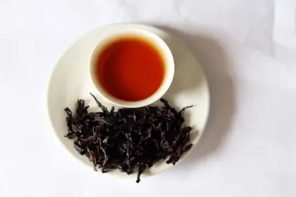 famous High Mountain Dian hong black tea