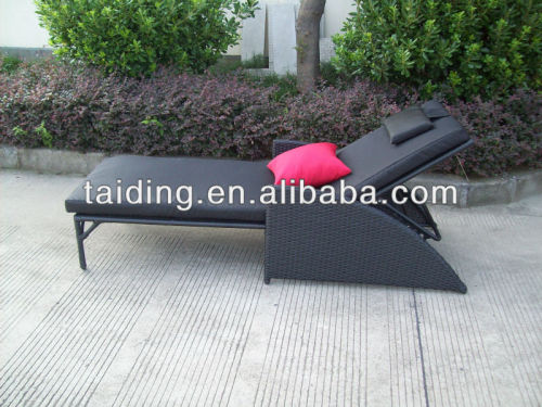 popular style rattan chaise lounge